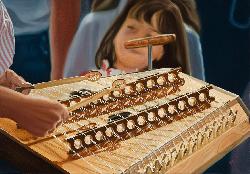 HAMMERED DULCIMER